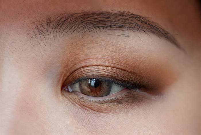 تغییر ساختاری فرم چشم با سایه‌زنی استراتژیک