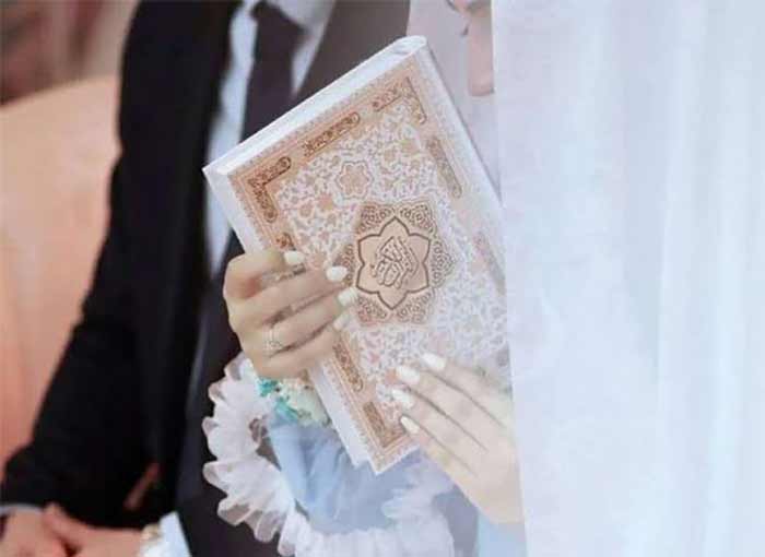 سر سفره عقد 